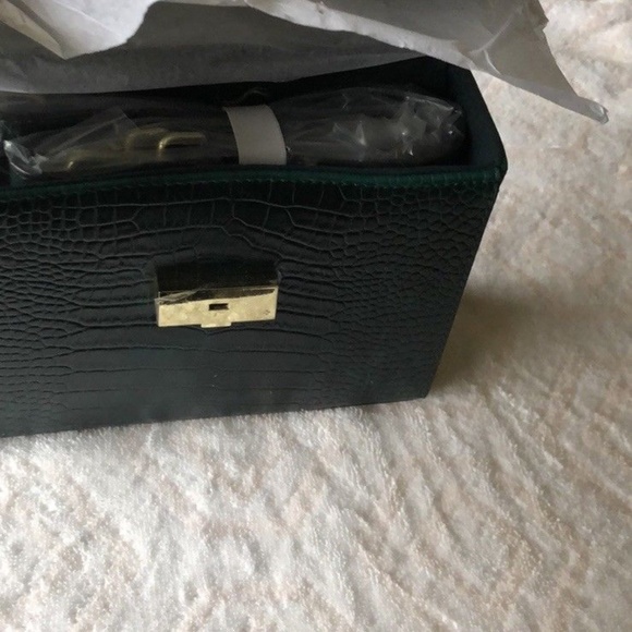 NWT AQUA Medium Croc-Embossed Box Bag Satchel - Picture 3 of 3